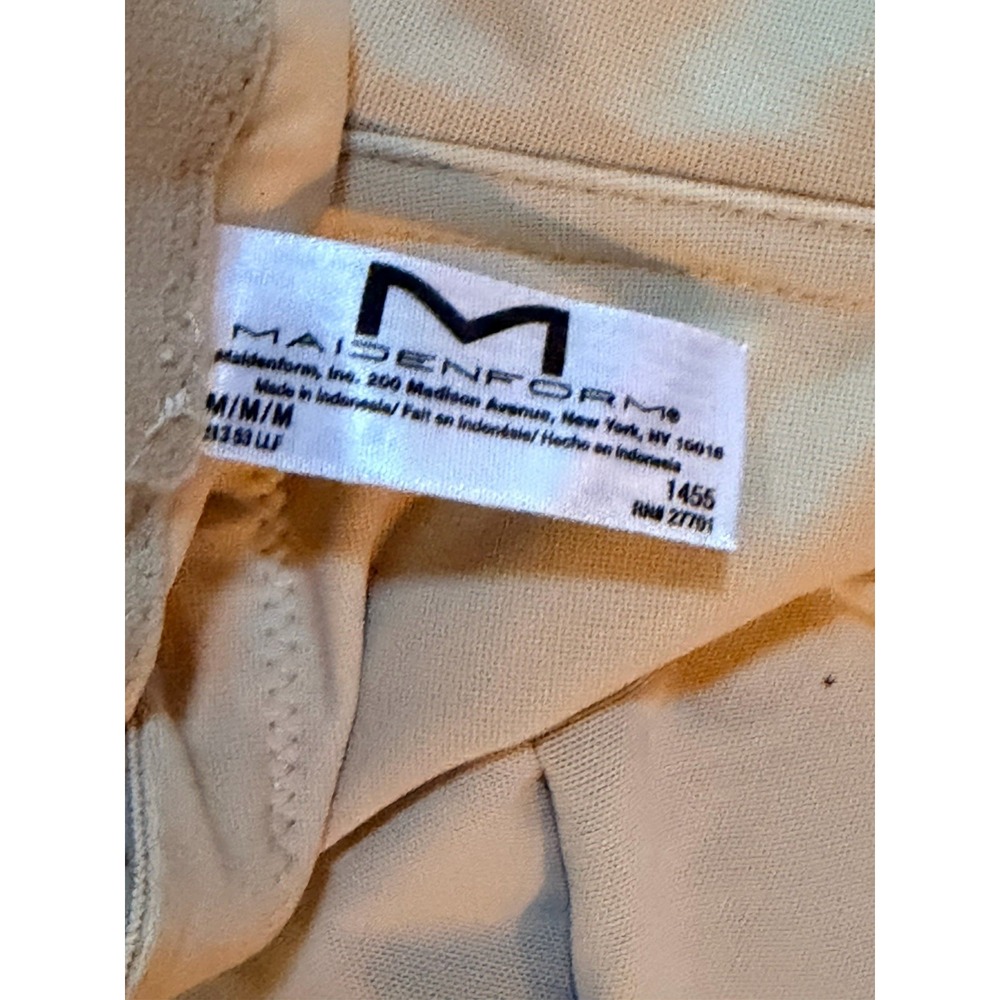 Maidenform Hi-Waist Thigh Slimmer. Beige in Color. Sz. Medium. - Picture 6 of 6